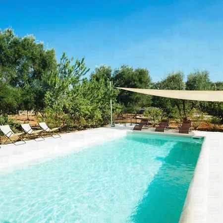 Helloapulia - Enchanting Trulli Del Mandorlo *