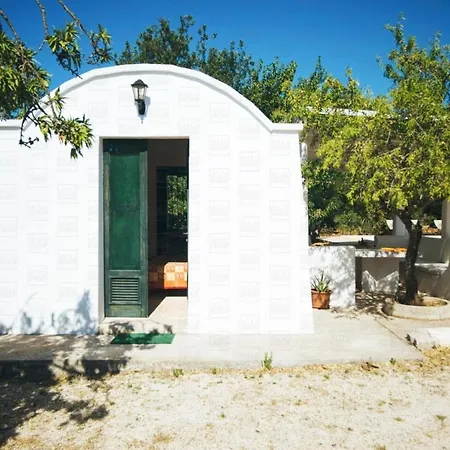 Helloapulia - Enchanting Trulli Del Mandorlo *