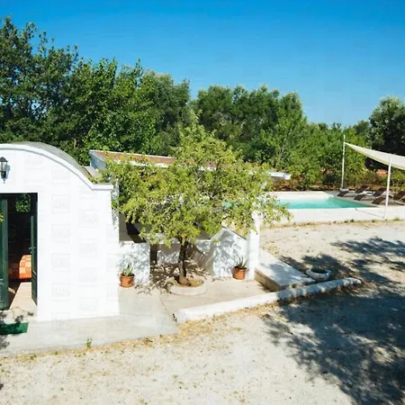 Helloapulia - Enchanting Trulli Del Mandorlo Ceglie Messapica